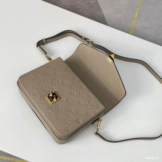 MÉTIS VUITTON POCHETTE LOUIS 0711